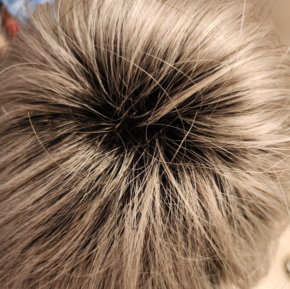 Paula Young wig - Picture 4 of 7